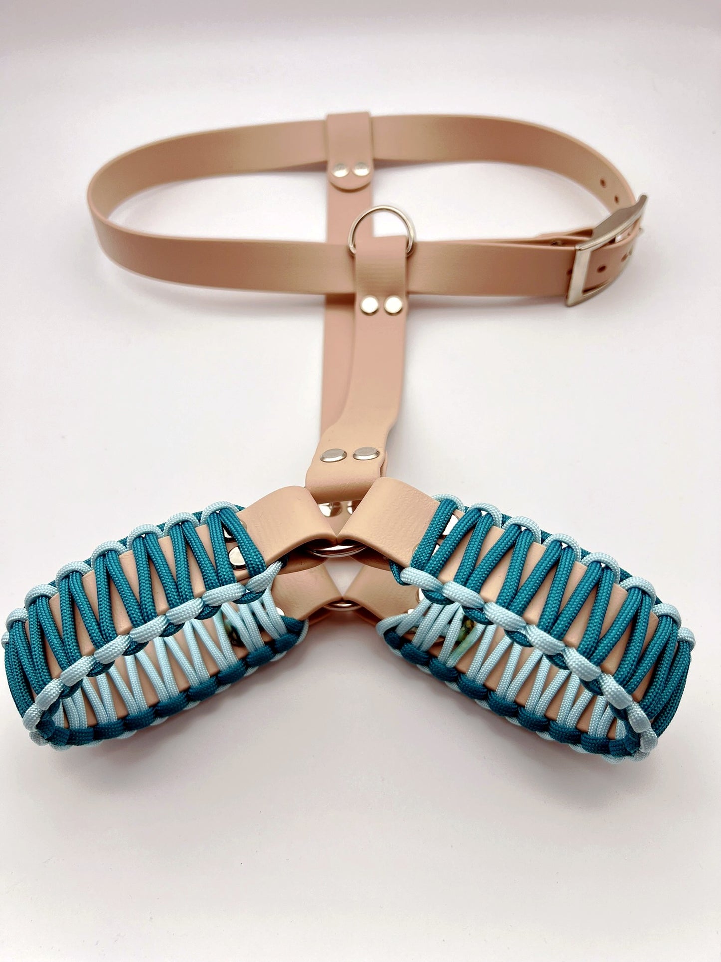 Biothane Y-Brustgeschirr mit Paracord-Umwicklung – individuell & robust