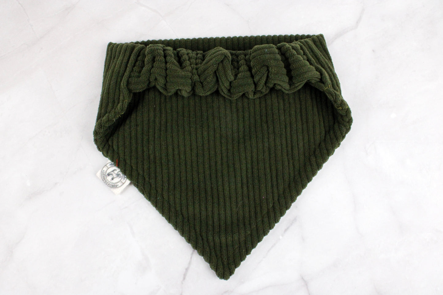 Hundehalstuch aus Cordstoff  – Olive